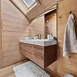 Horská chata Paradise View - 5 Bedroom Gstaad Paradise View With Outdoor Jacuzzi Rougemont