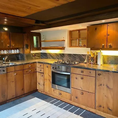 木屋 Paradise View - 5 Bedroom Gstaad Paradise View With Outdoor Jacuzzi *