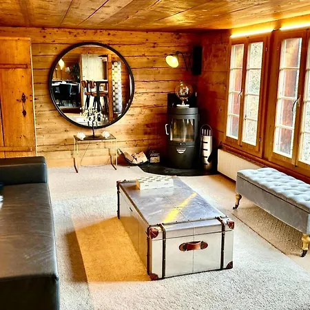Gstaad Paradise View With Jacuzzi Chalet
