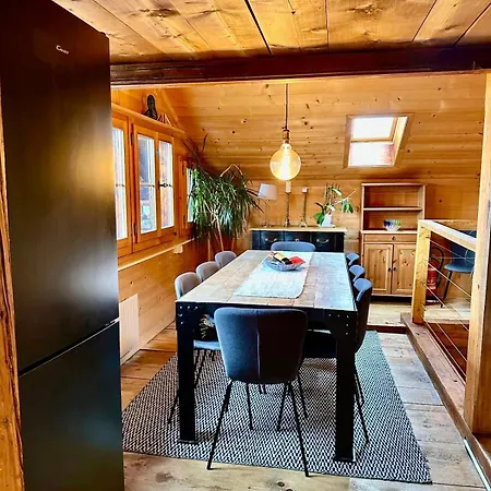 Paradise View - 5 Bedroom Gstaad Paradise View With Outdoor Jacuzzi 木屋 Rougemont