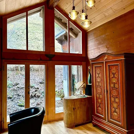 木屋 Paradise View - 5 Bedroom Gstaad Paradise View With Outdoor Jacuzzi Rougemont