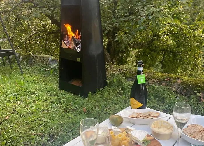 Gstaad Paradise View With Jacuzzi Chalet