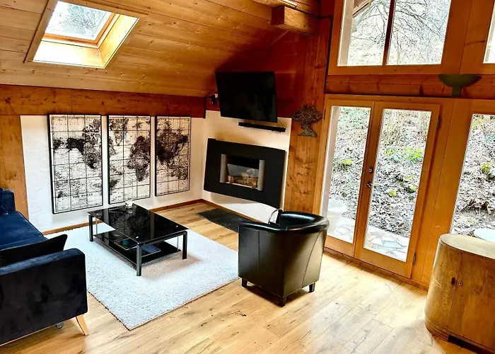 Gstaad Paradise View With Jacuzzi Chalet *